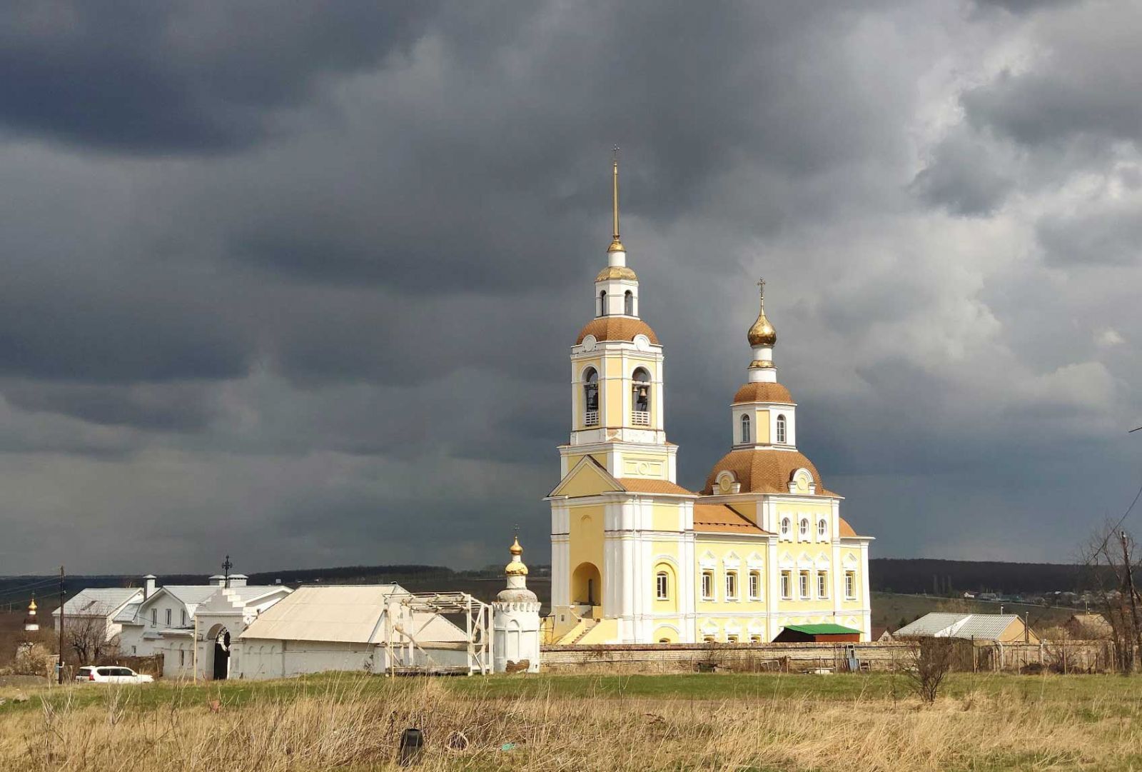Храмы